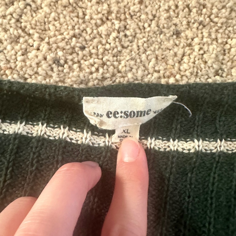 ee:some Women's‎ XL Green Striped V-Neck Pullover Knit Sweater Casual - Picture 2 of 4